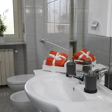 Tirreno Apartment Turin