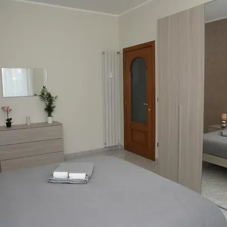 Tirreno Apartment Turin